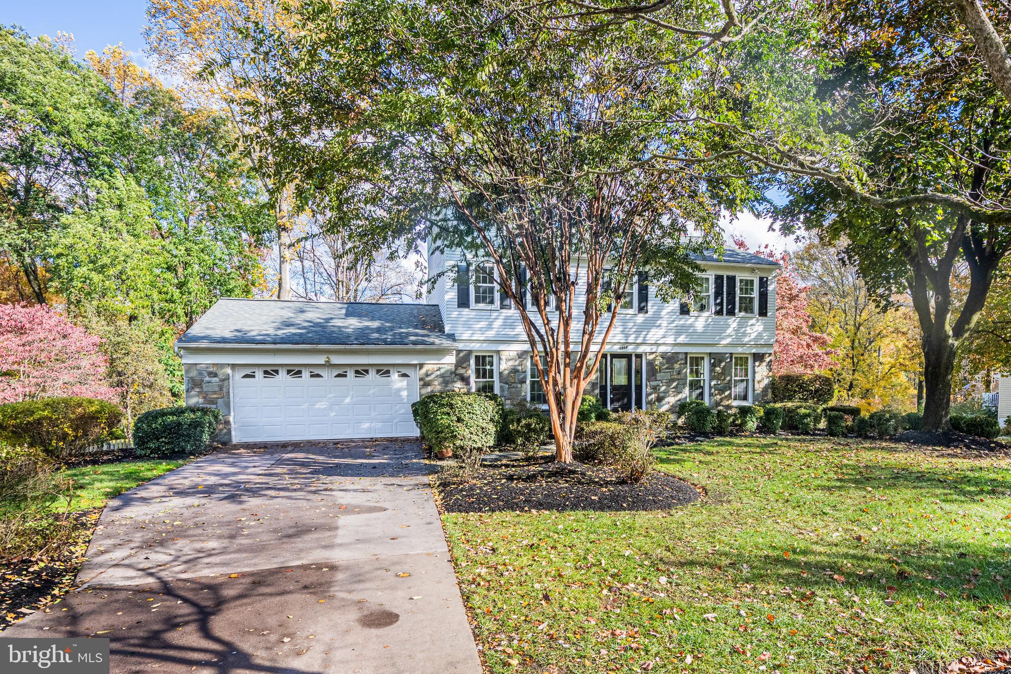 5002 CASTLE MOOR DRIVE