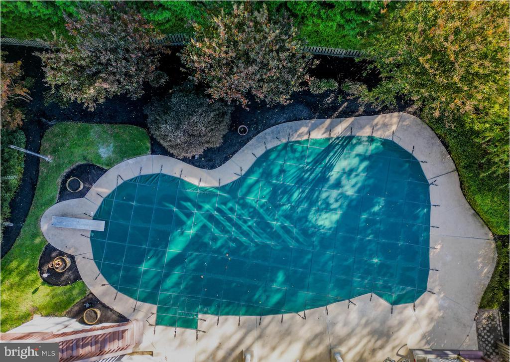 5002 CASTLE MOOR DRIVE