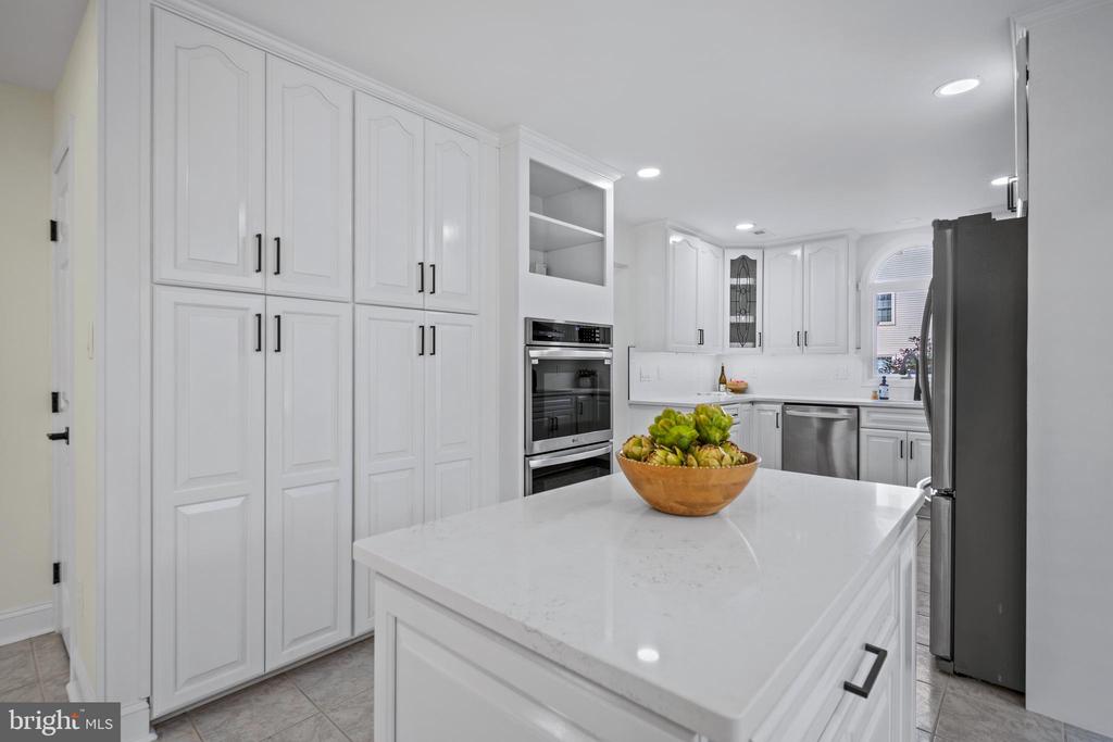 5002 CASTLE MOOR DRIVE