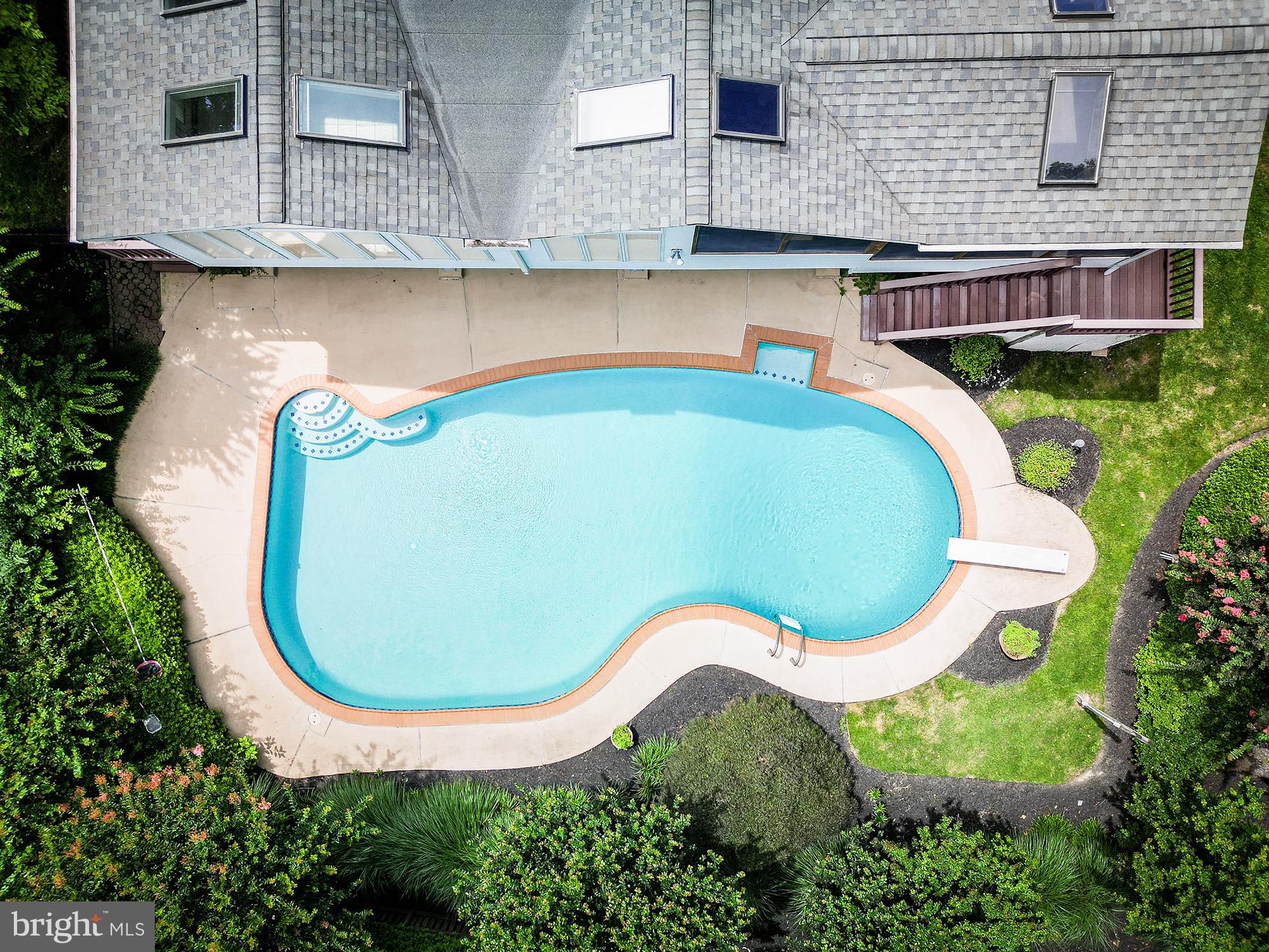 5002 CASTLE MOOR DRIVE