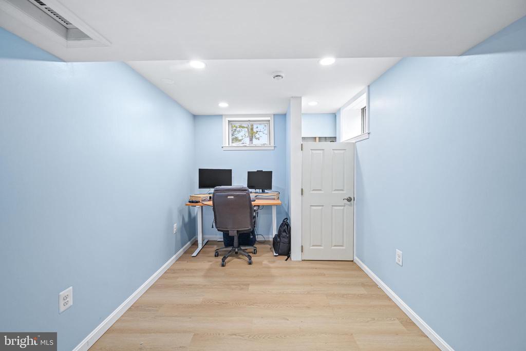 10122 CAPE ANN DRIVE