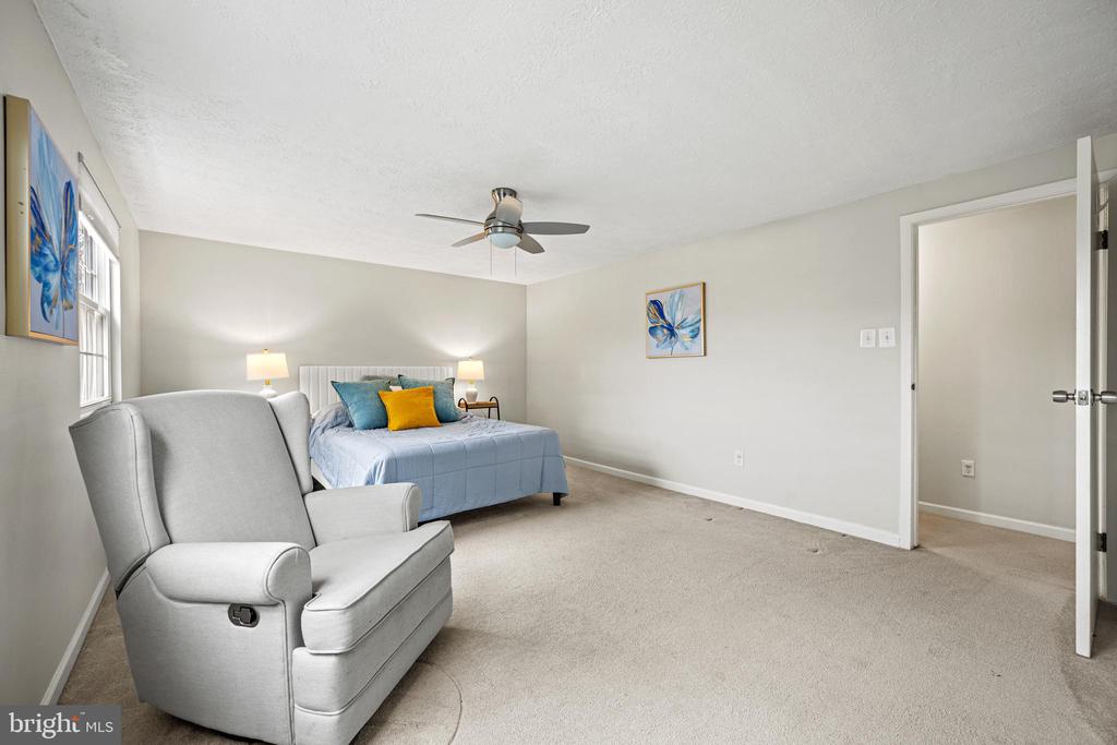 10122 CAPE ANN DRIVE