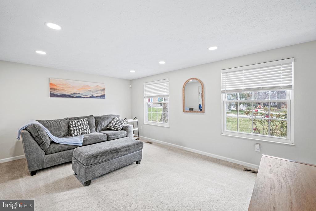 10122 CAPE ANN DRIVE