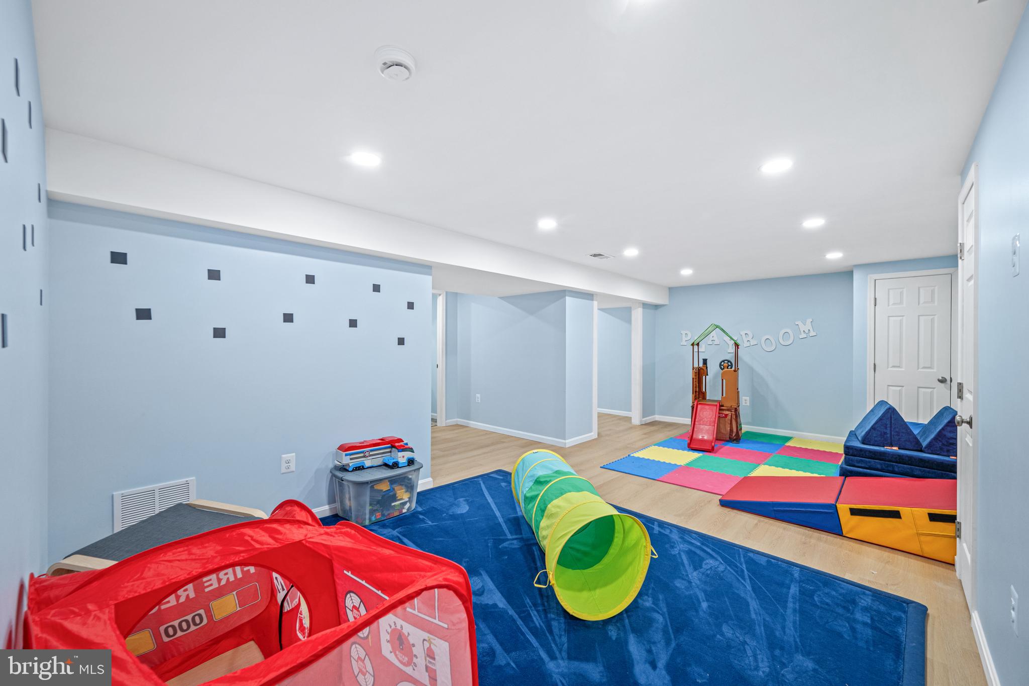 10122 CAPE ANN DRIVE