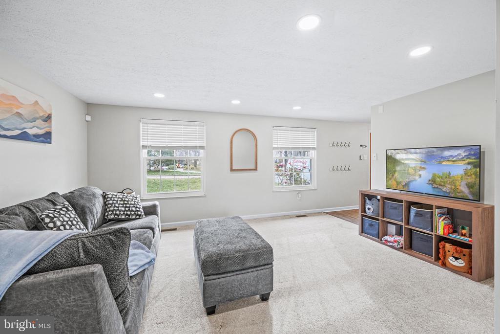 10122 CAPE ANN DRIVE