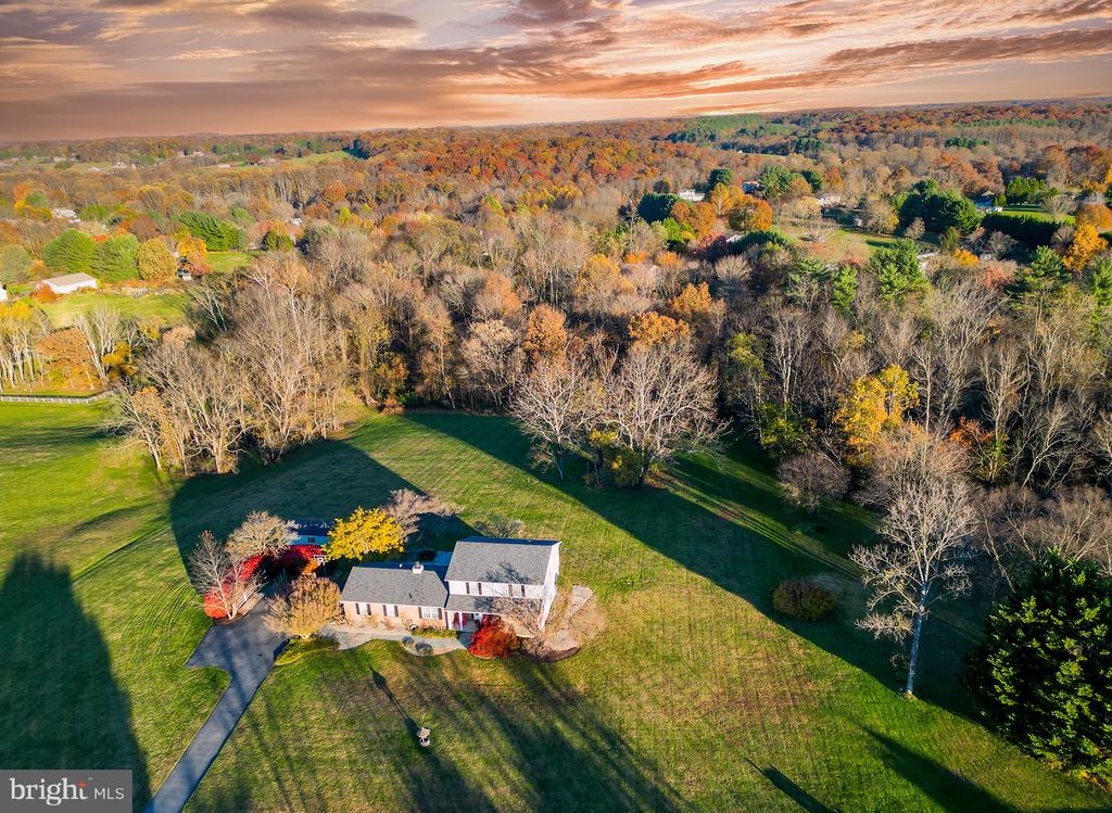 3211 HAYLOFT COURT