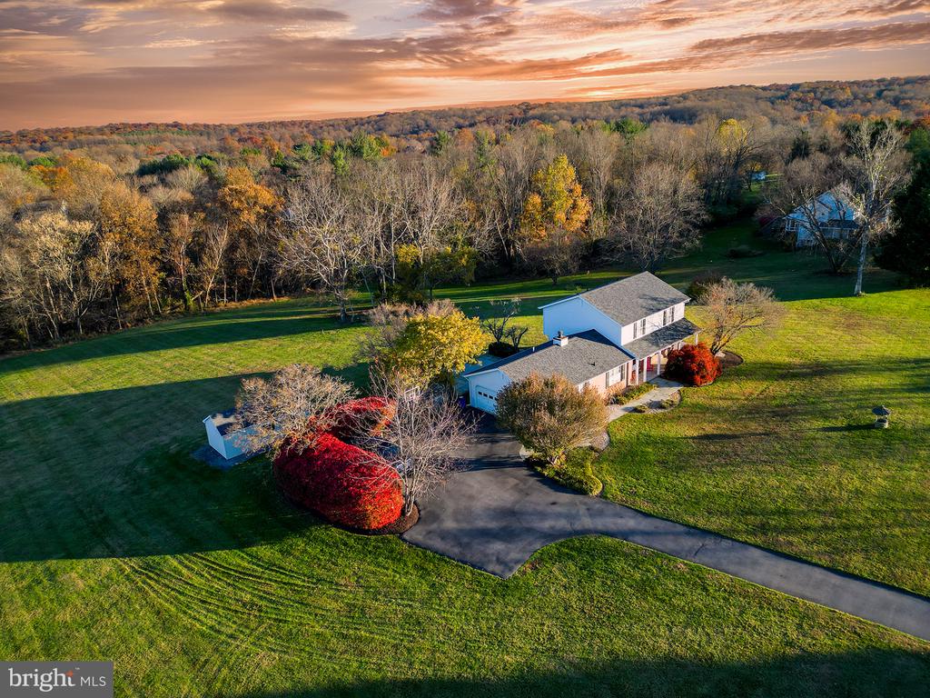 3211 HAYLOFT COURT
