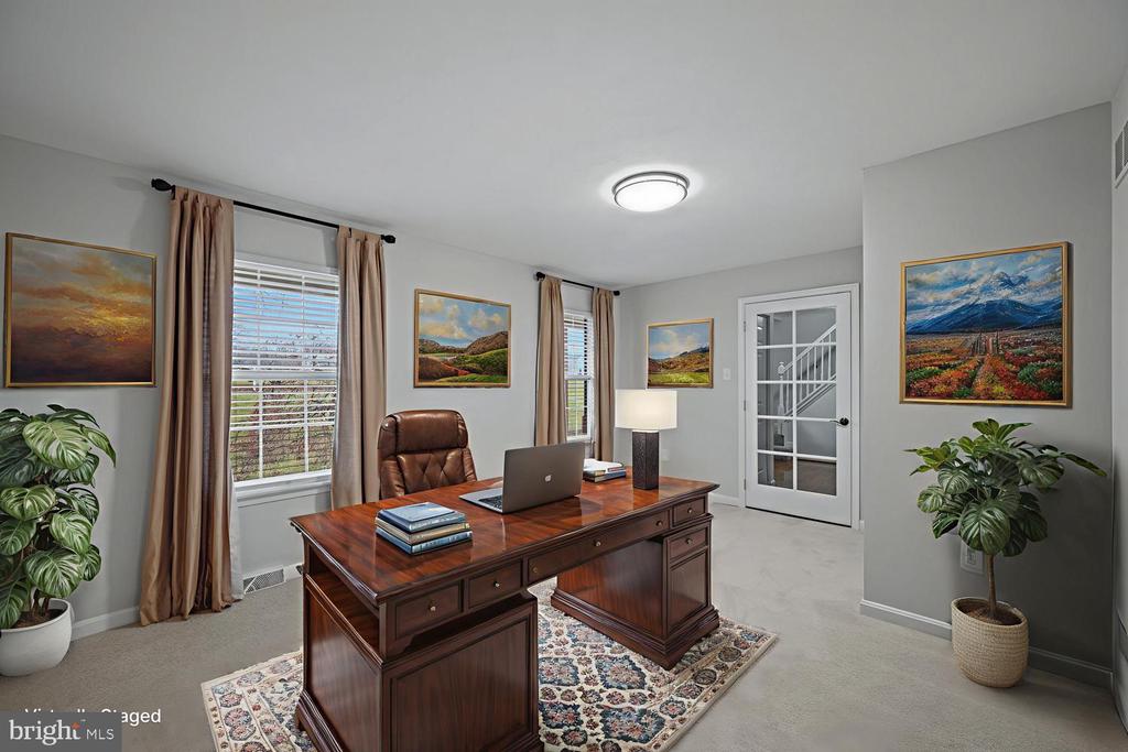3211 HAYLOFT COURT