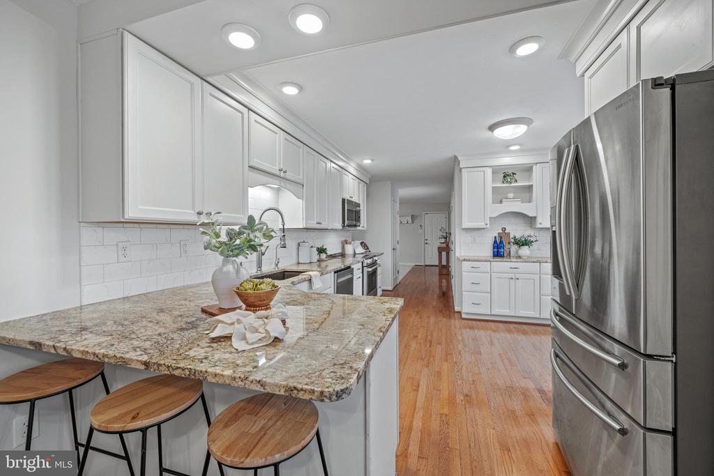 3211 HAYLOFT COURT