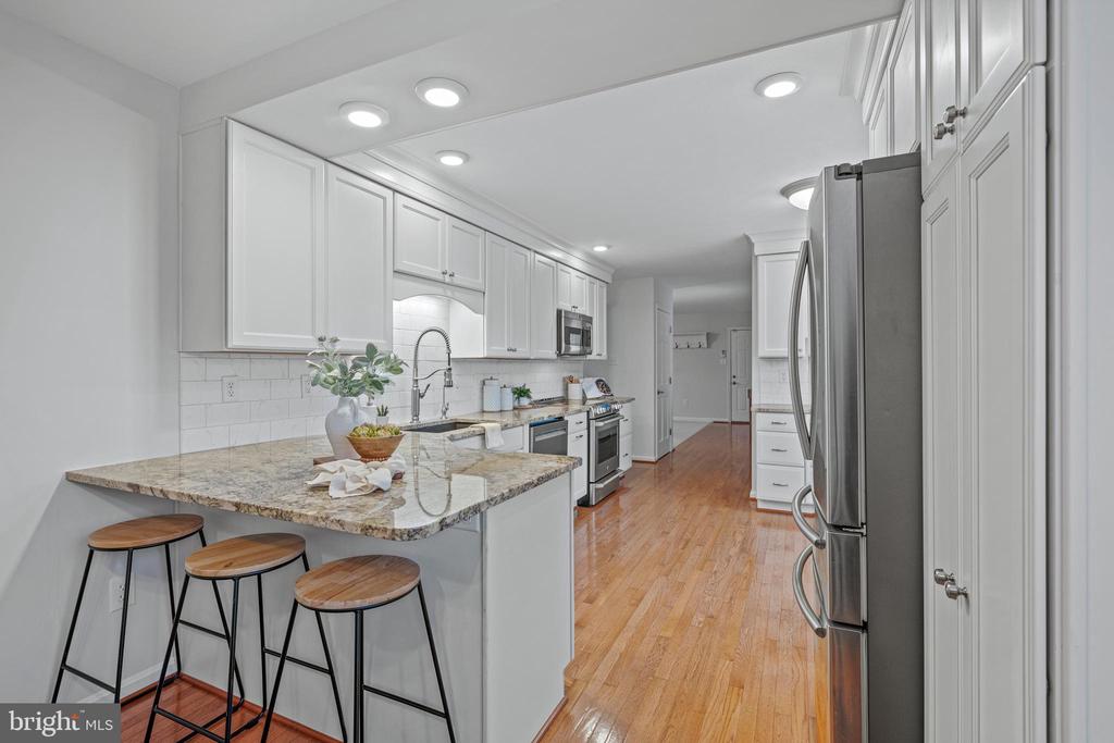 3211 HAYLOFT COURT
