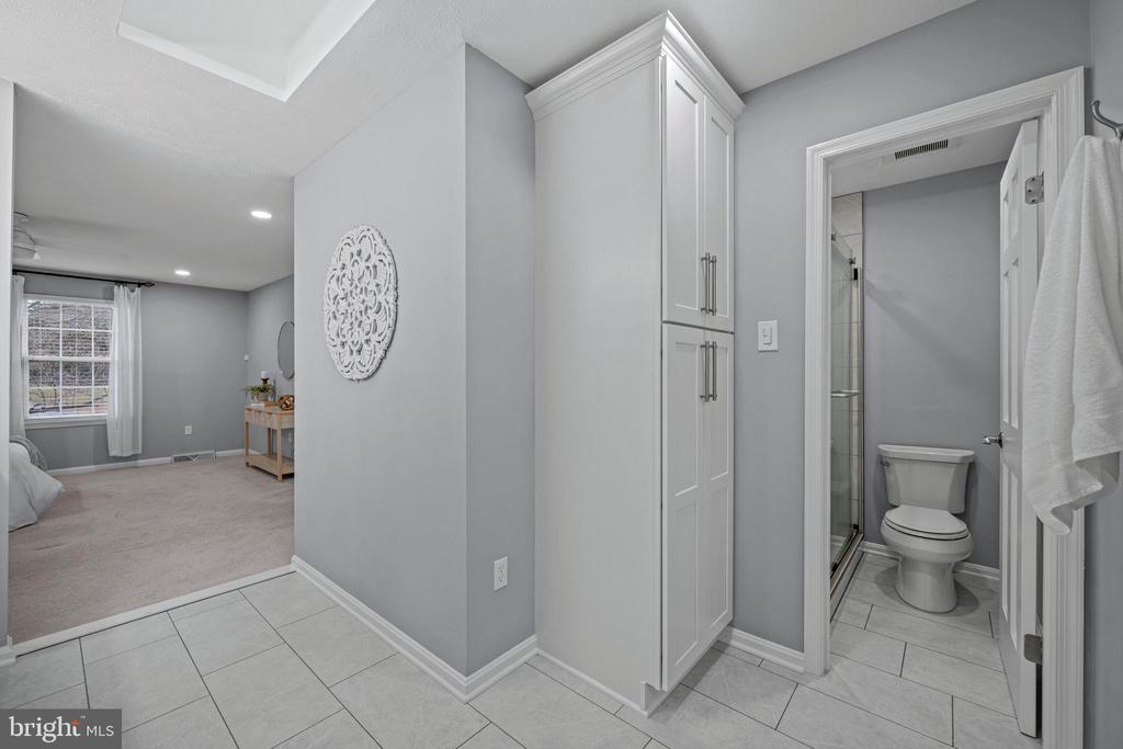 3211 HAYLOFT COURT