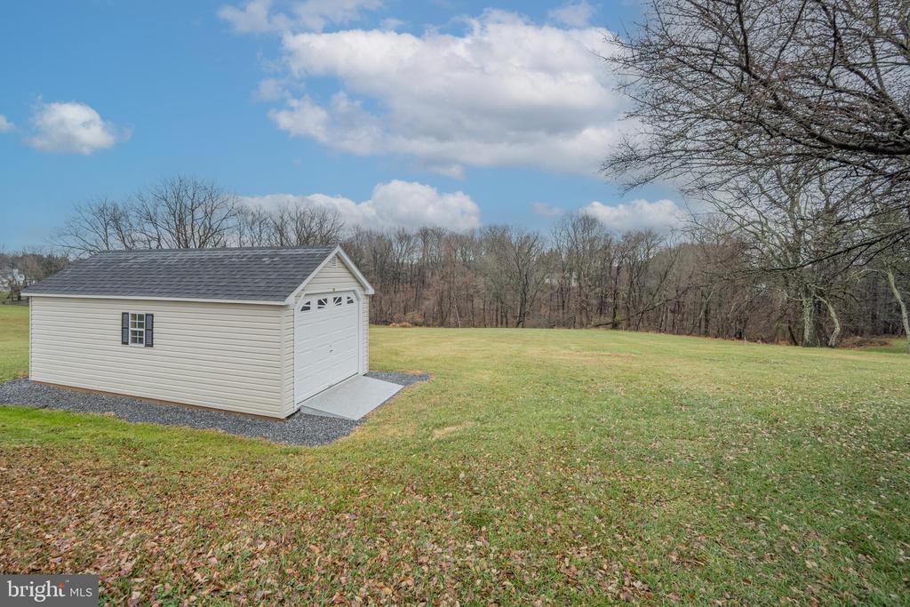 3211 HAYLOFT COURT