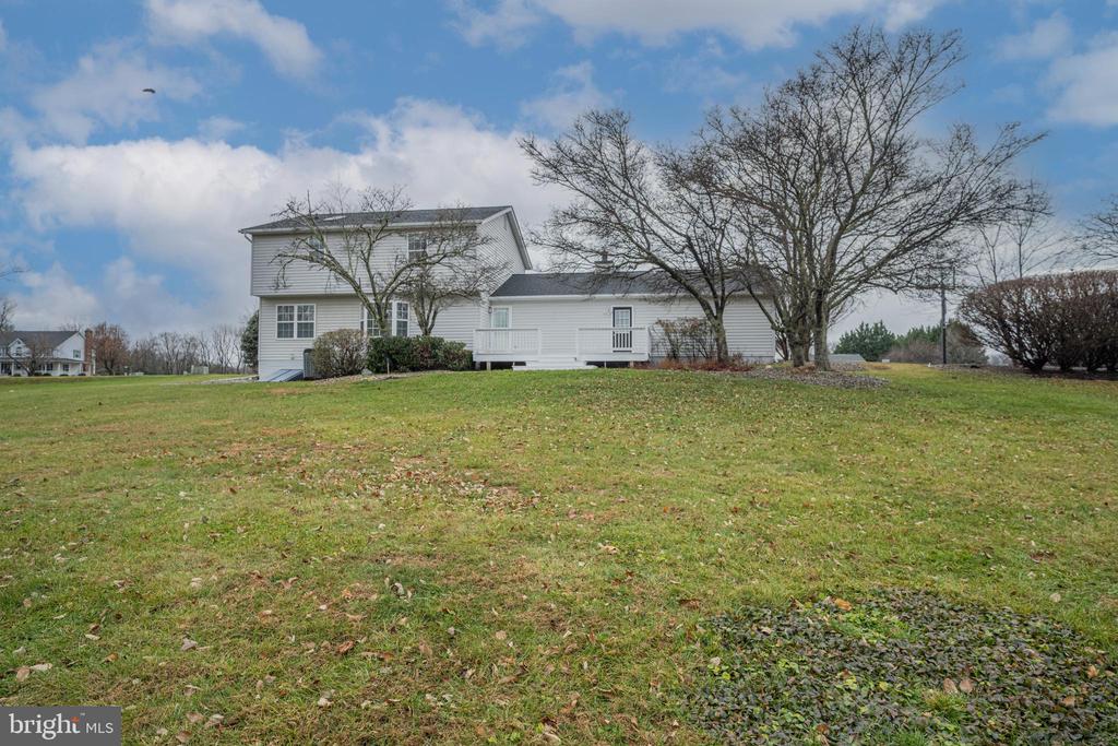 3211 HAYLOFT COURT