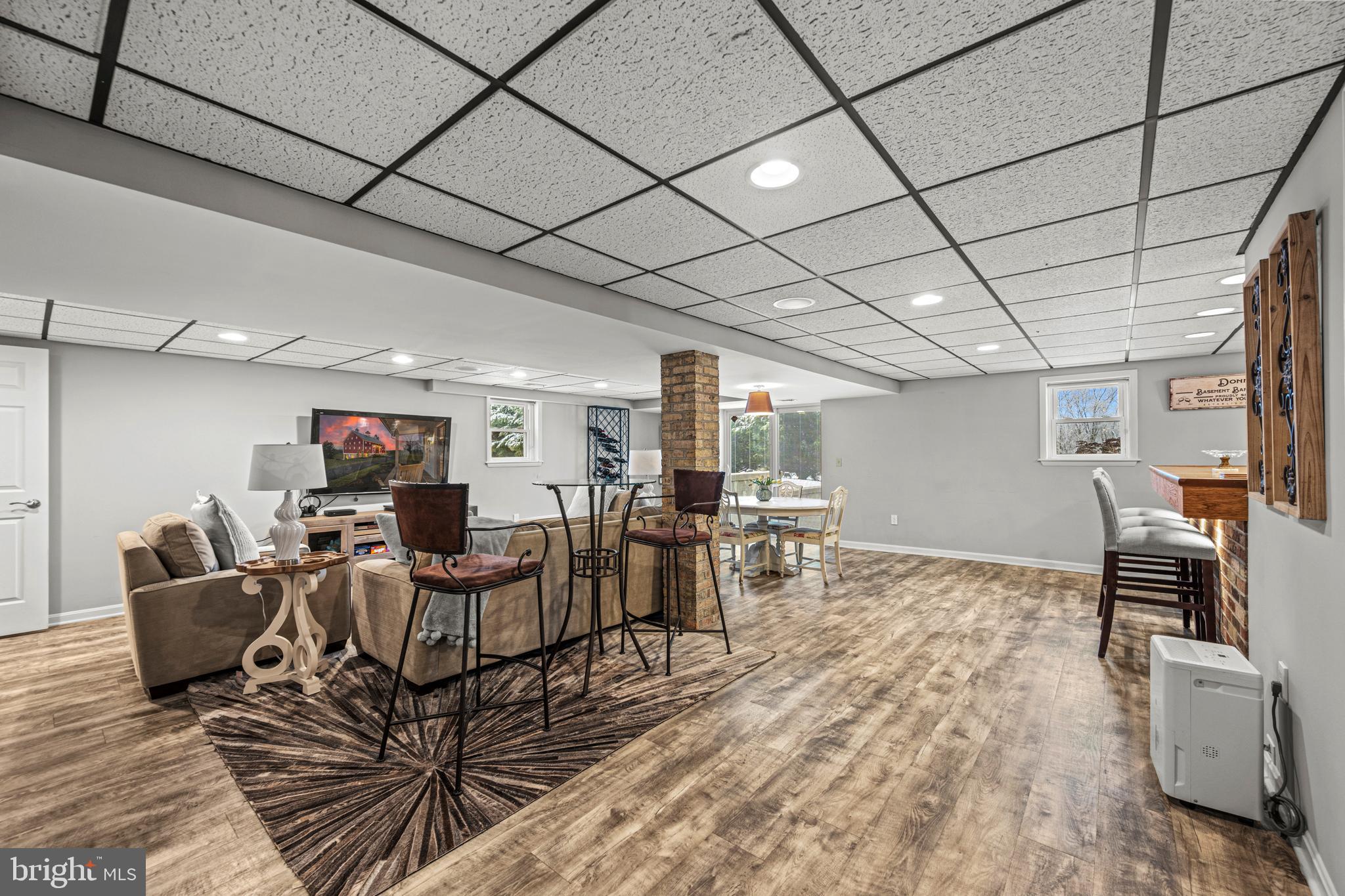 987 OLD WOODBINE RD