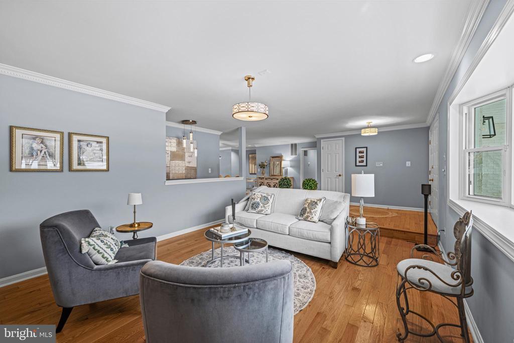 987 OLD WOODBINE RD