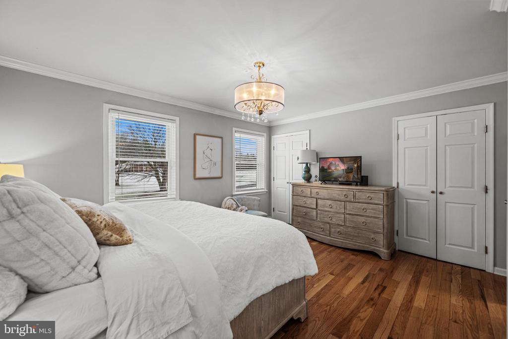 987 OLD WOODBINE RD