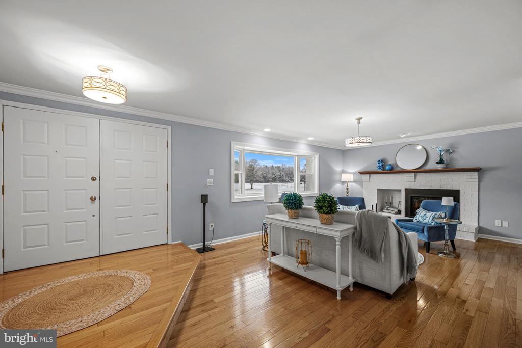987 OLD WOODBINE RD