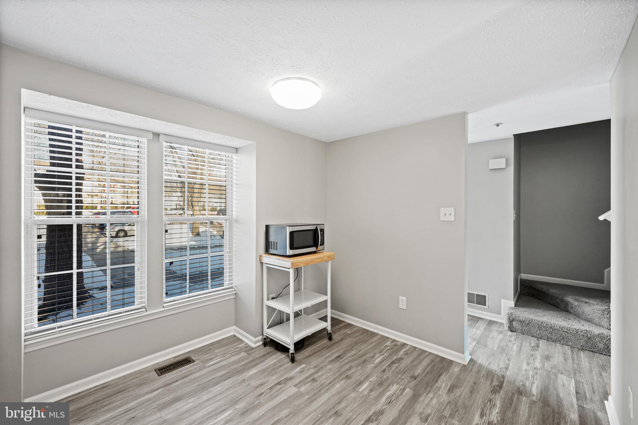 6076 LAUREL WREATH WAY 20