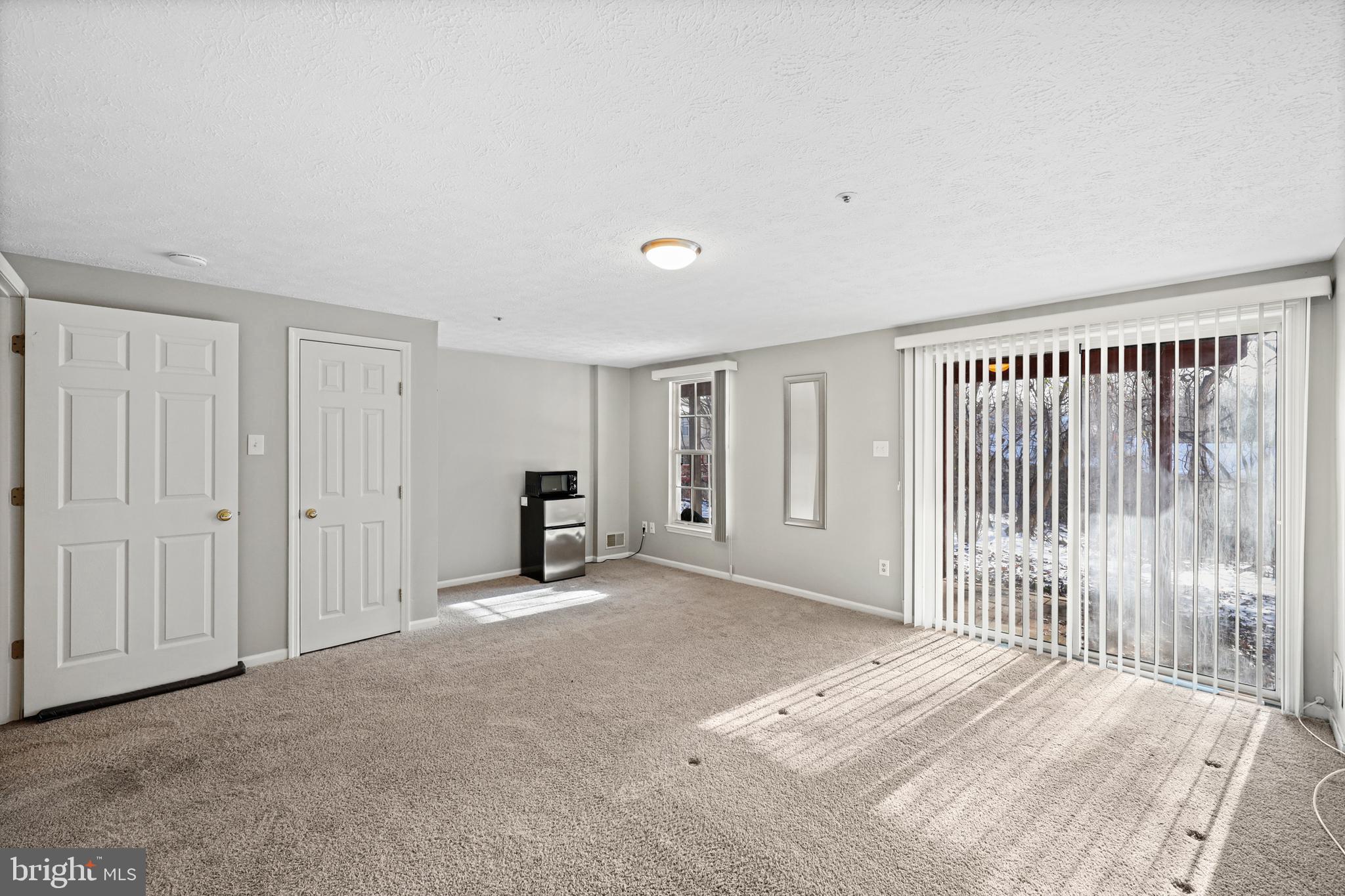 6076 LAUREL WREATH WAY 20