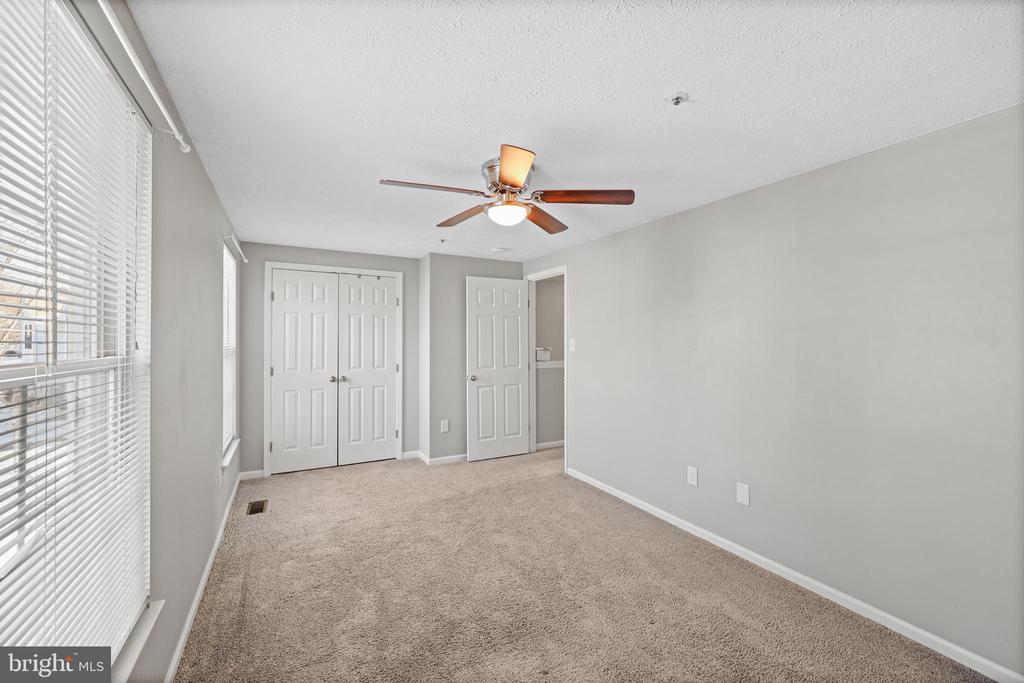 6076 LAUREL WREATH WAY 20
