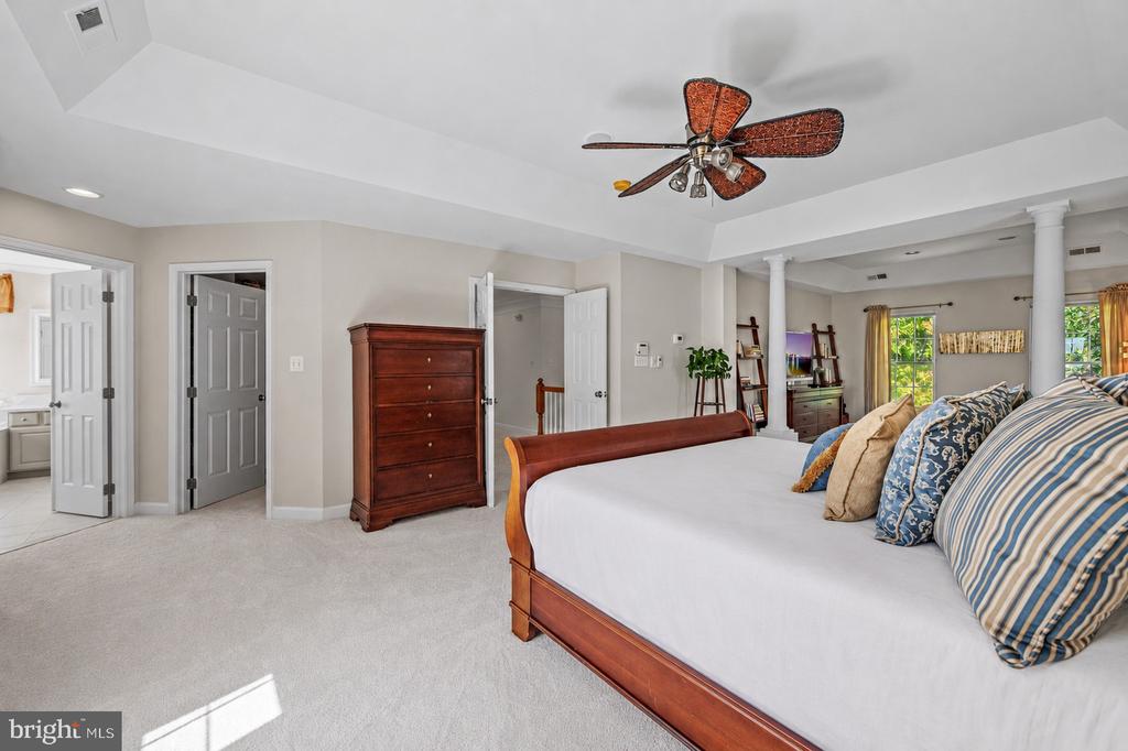 7148 COLLINGWOOD COURT