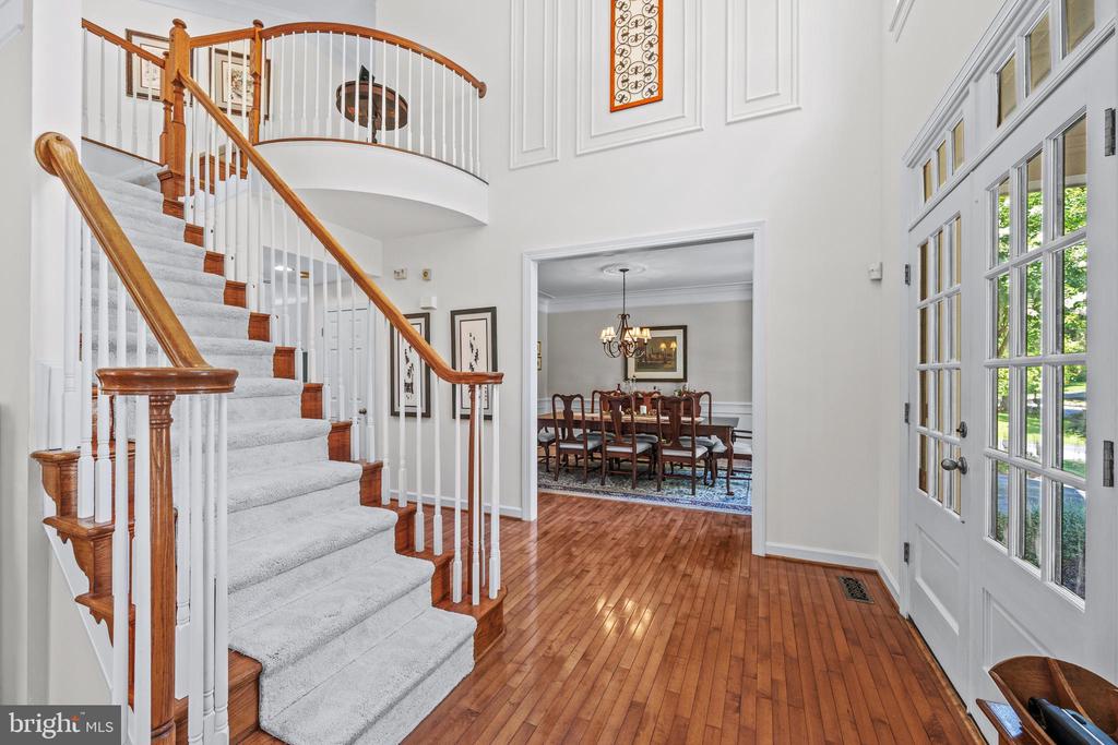 7148 COLLINGWOOD COURT