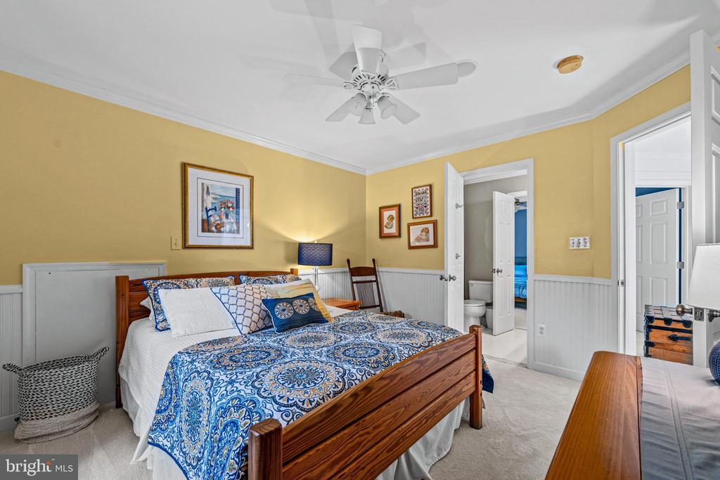 7148 COLLINGWOOD COURT