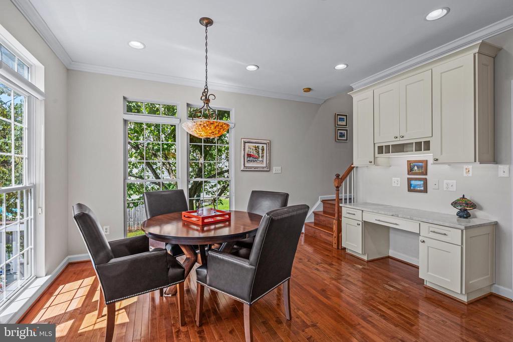 7148 COLLINGWOOD COURT