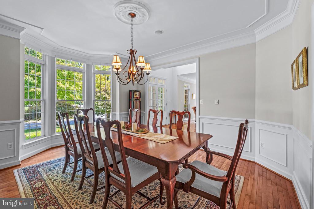 7148 COLLINGWOOD COURT