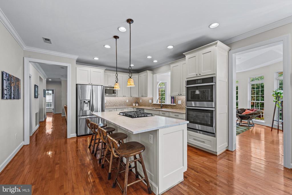 7148 COLLINGWOOD COURT