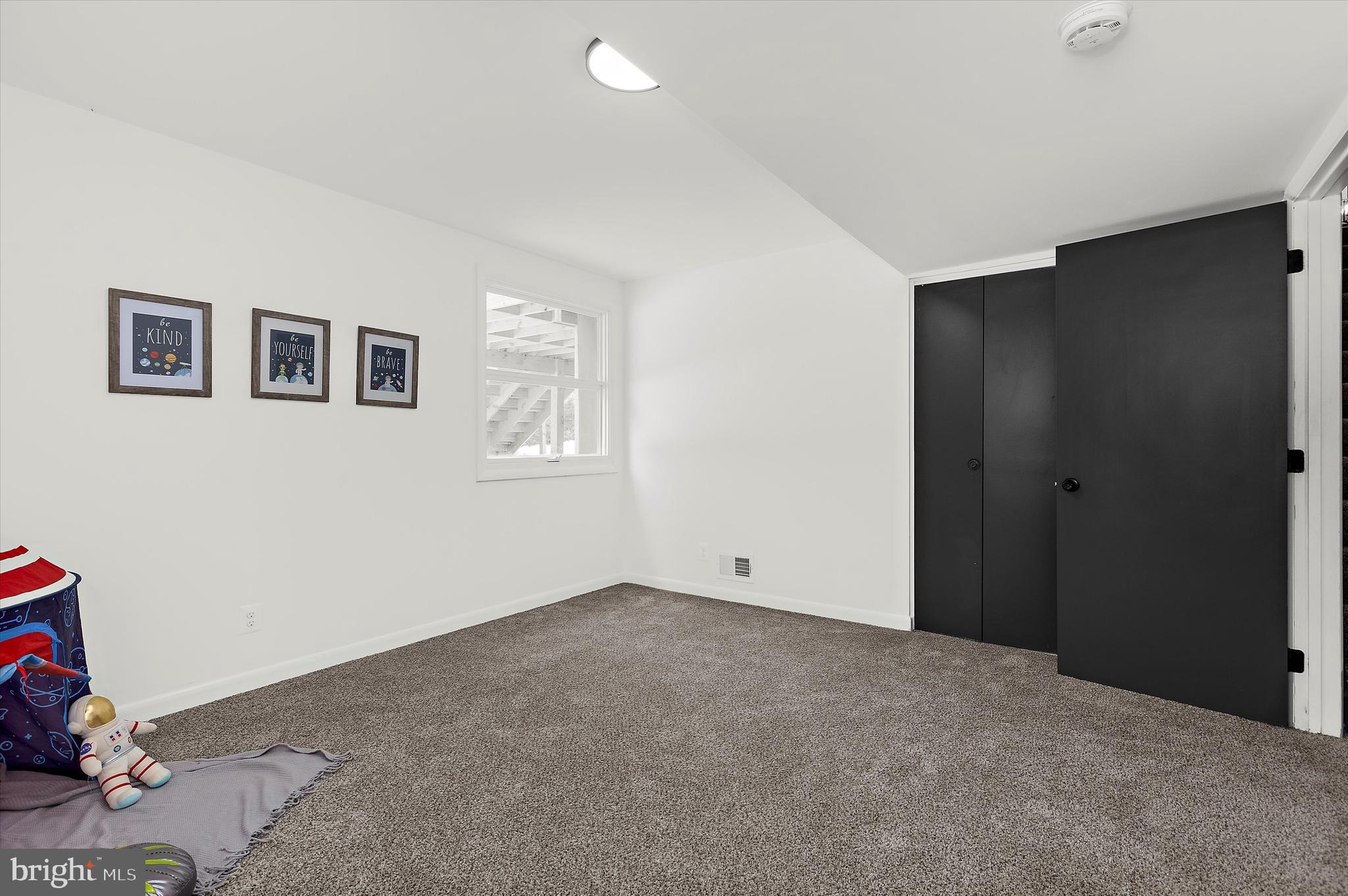 10148 PASTURE GATE LANE