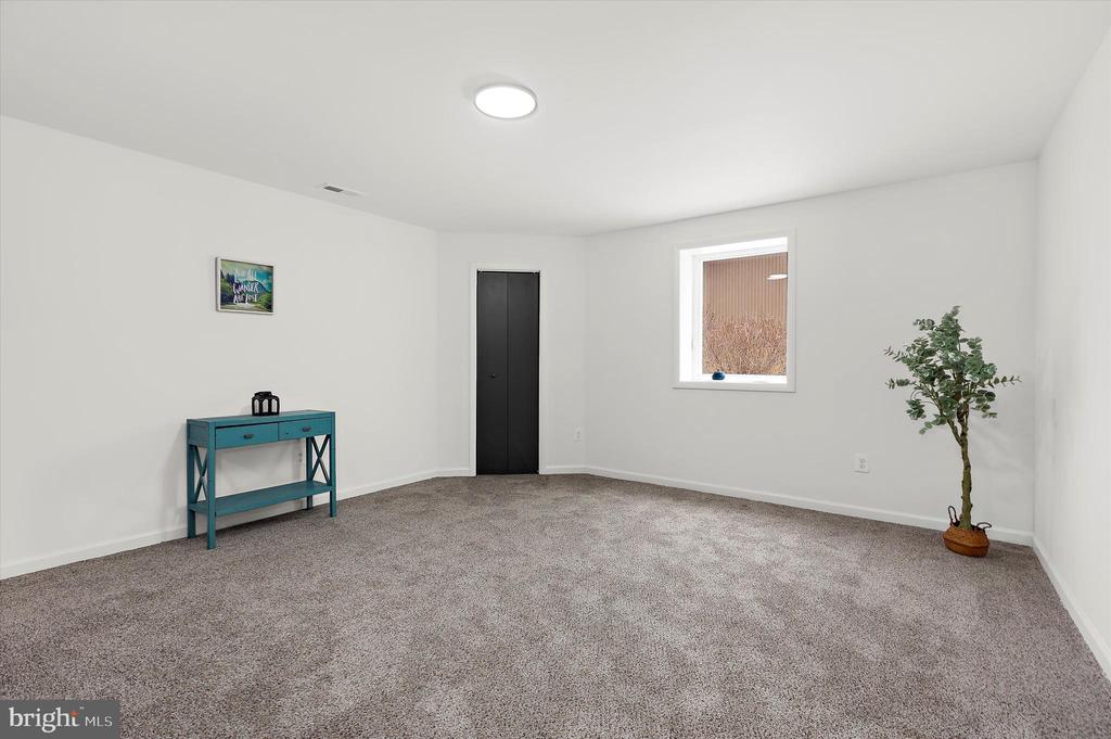 10148 PASTURE GATE LANE