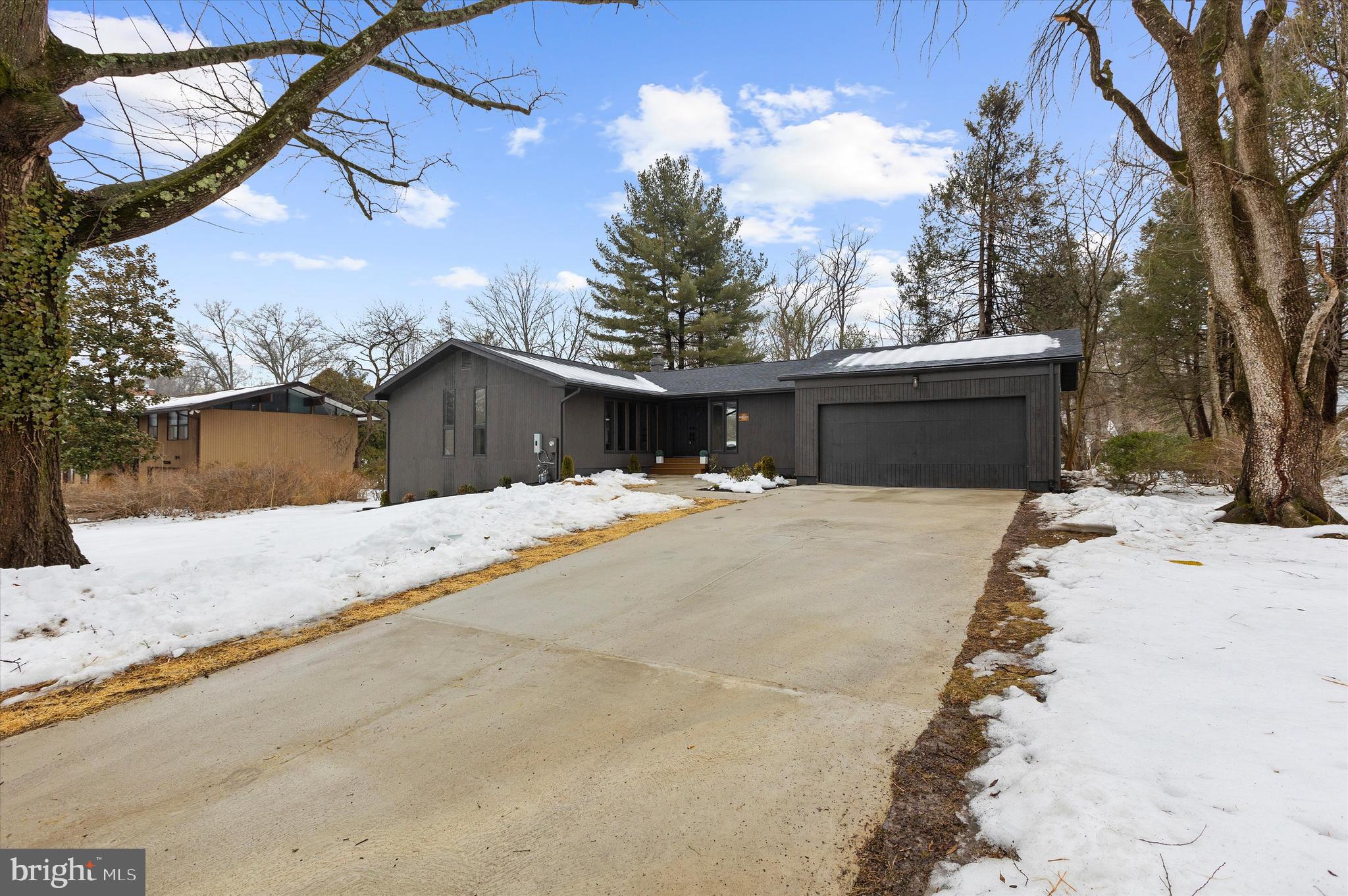 10148 PASTURE GATE LANE