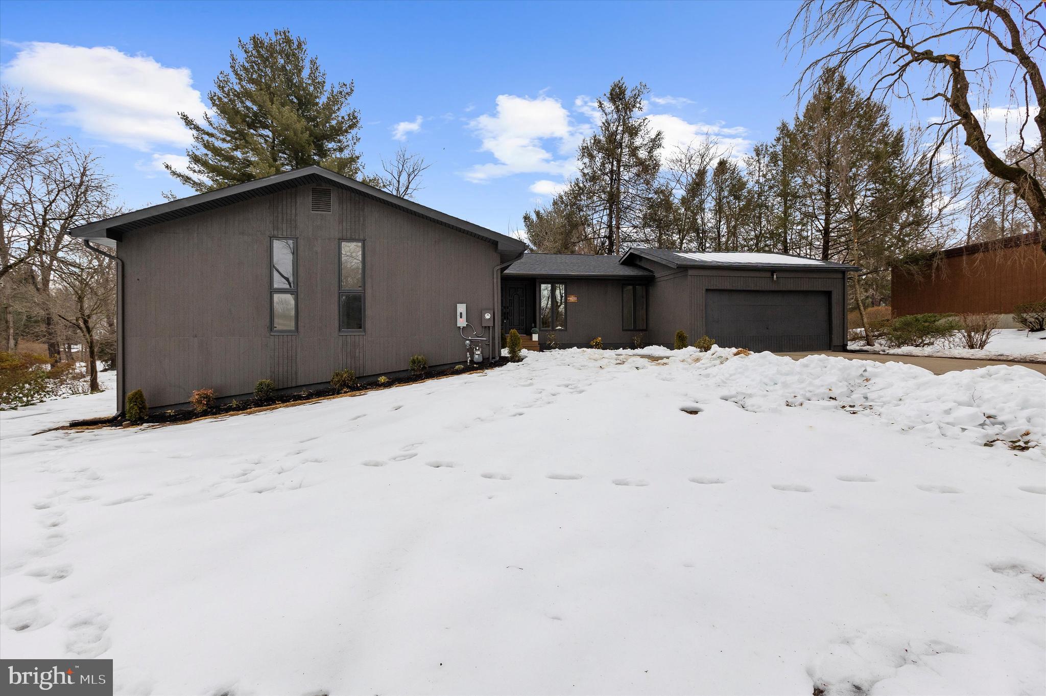 10148 PASTURE GATE LANE