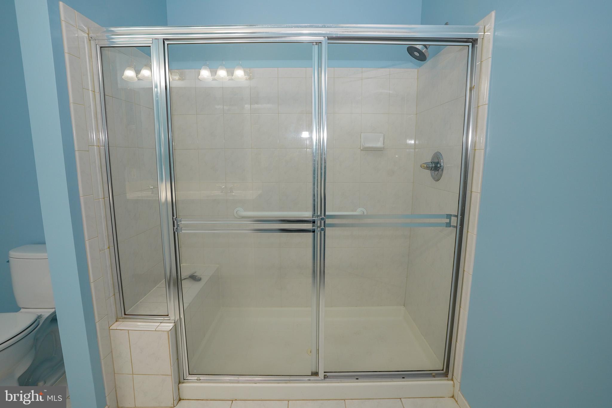 2115 GANTON GREEN G-204