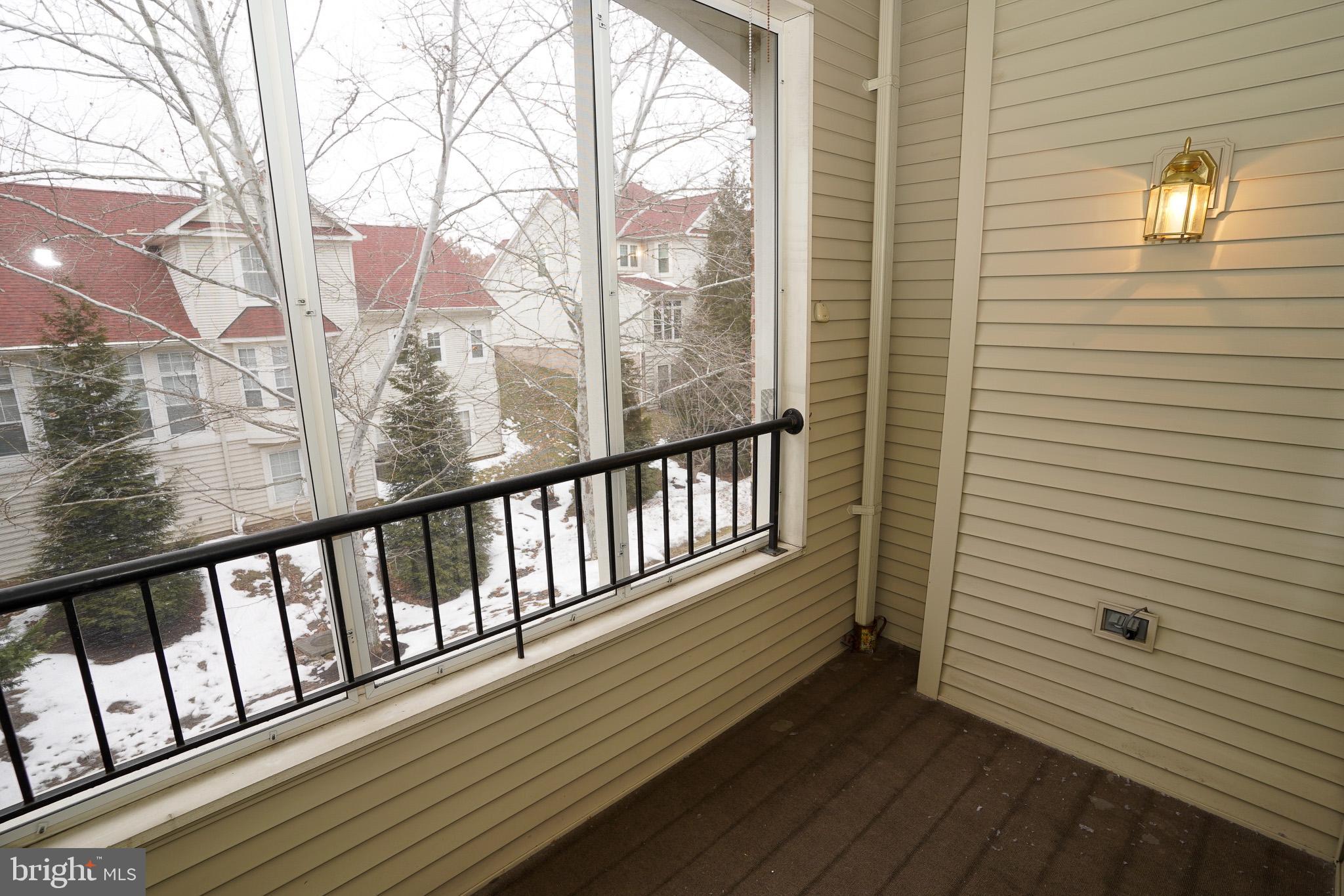 2115 GANTON GREEN G-204