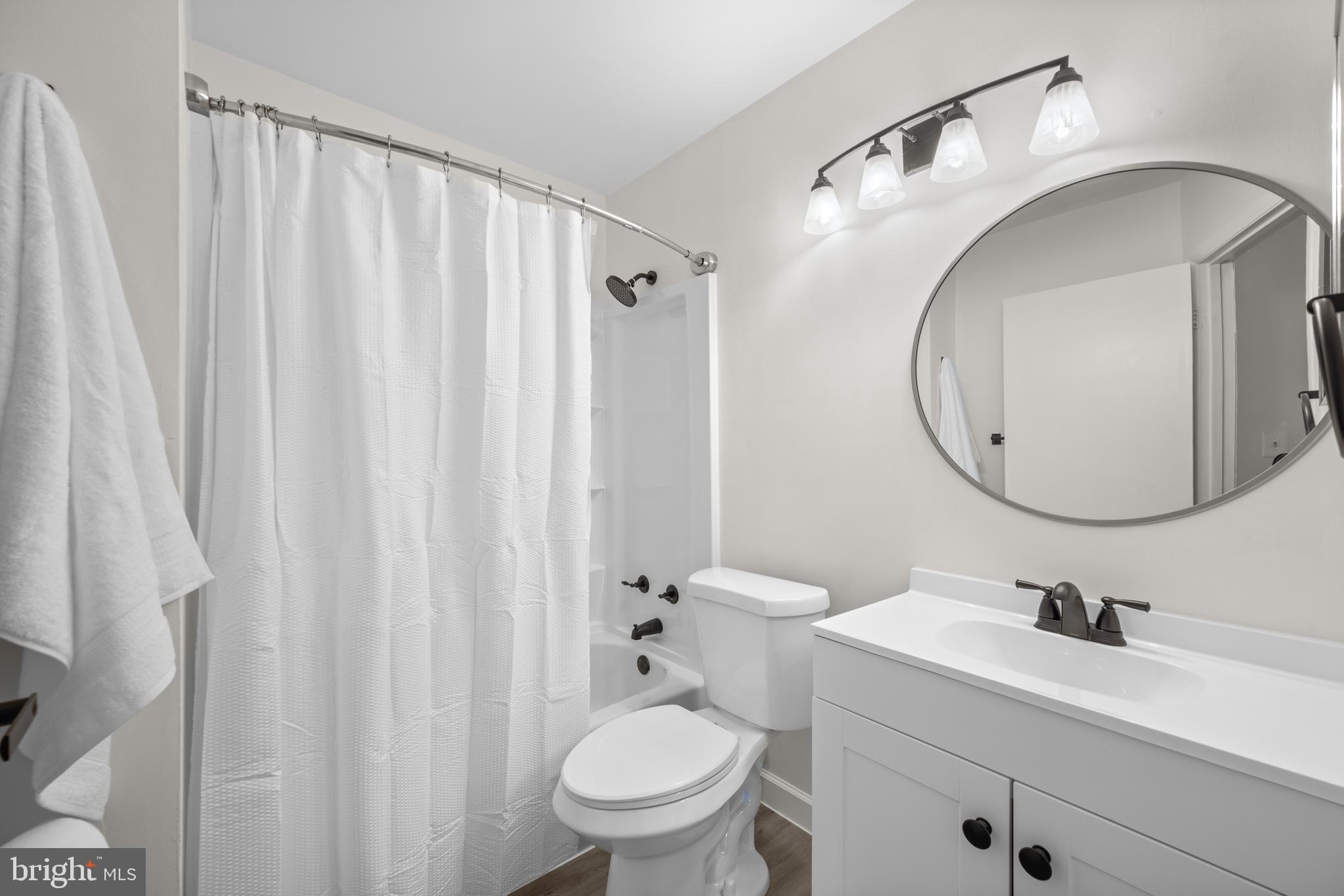 9453 CLOCKTOWER LANE