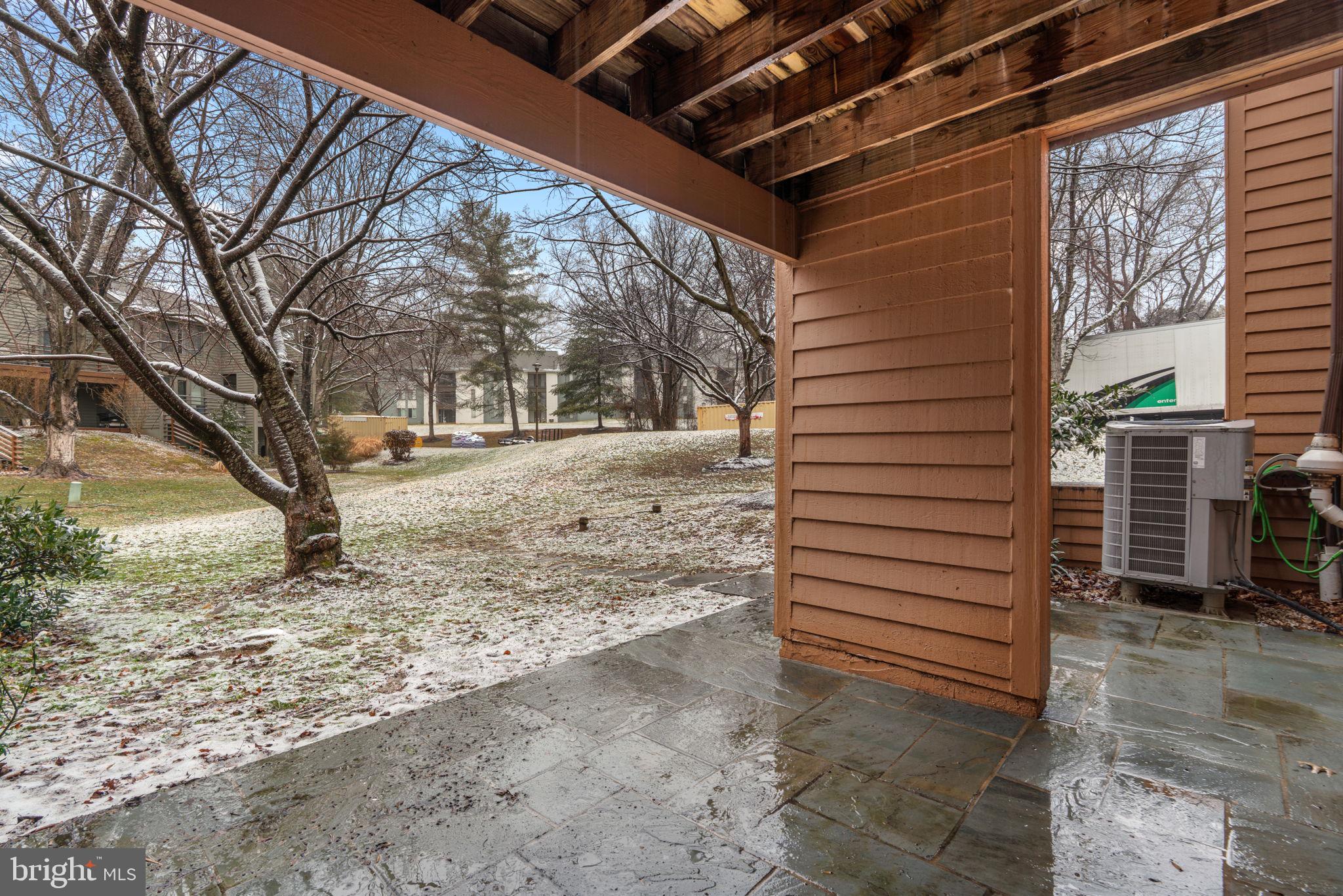 5585 SUFFIELD COURT