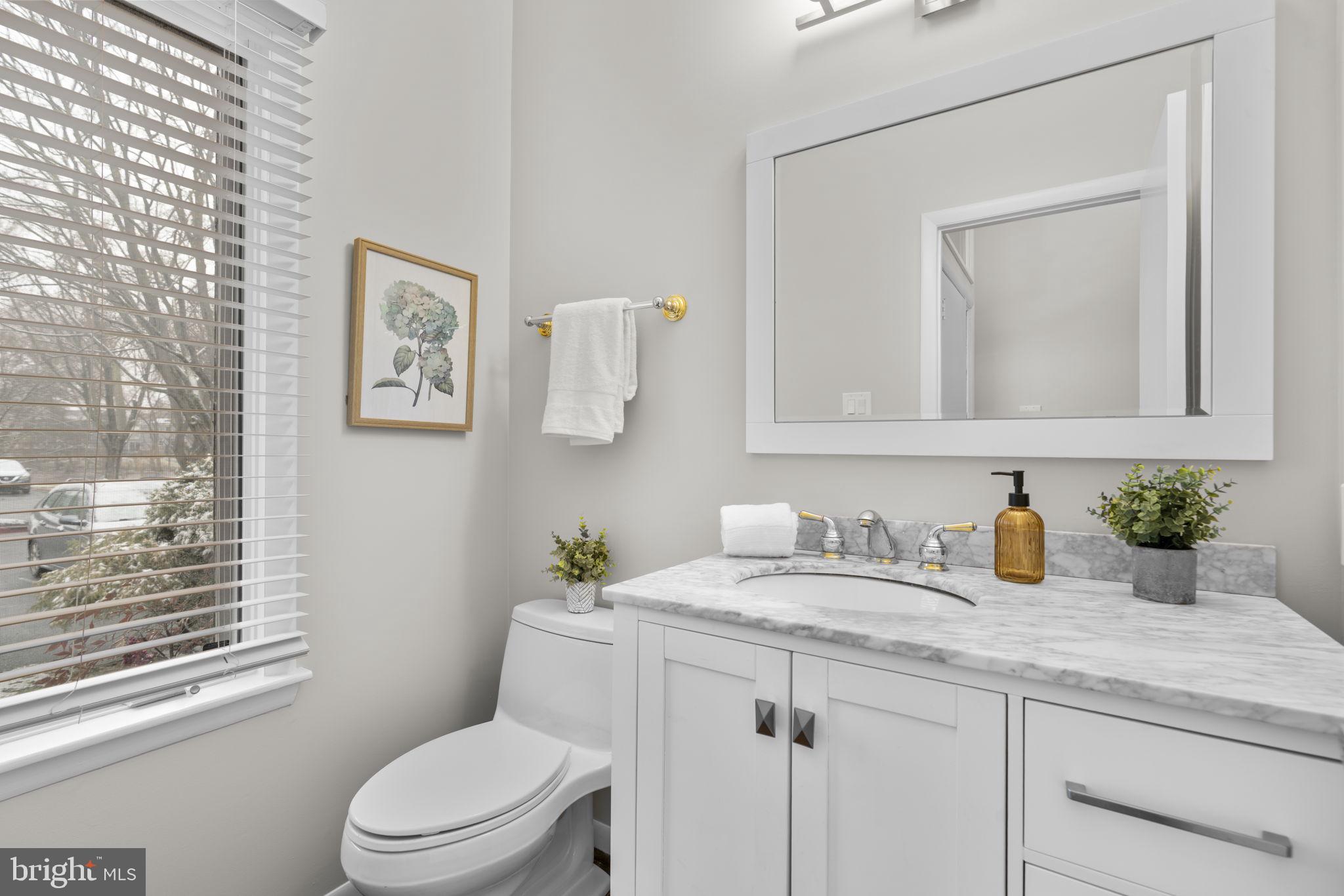 5585 SUFFIELD COURT