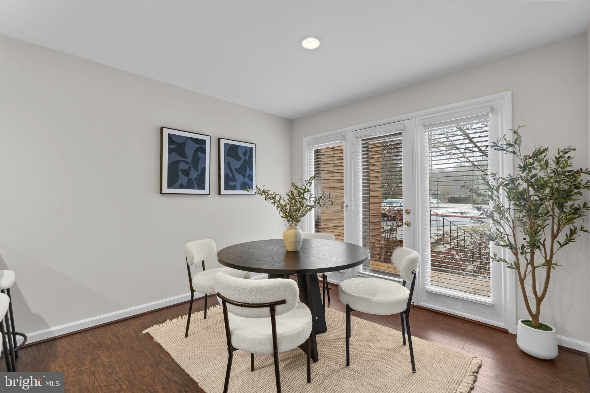 5585 SUFFIELD COURT