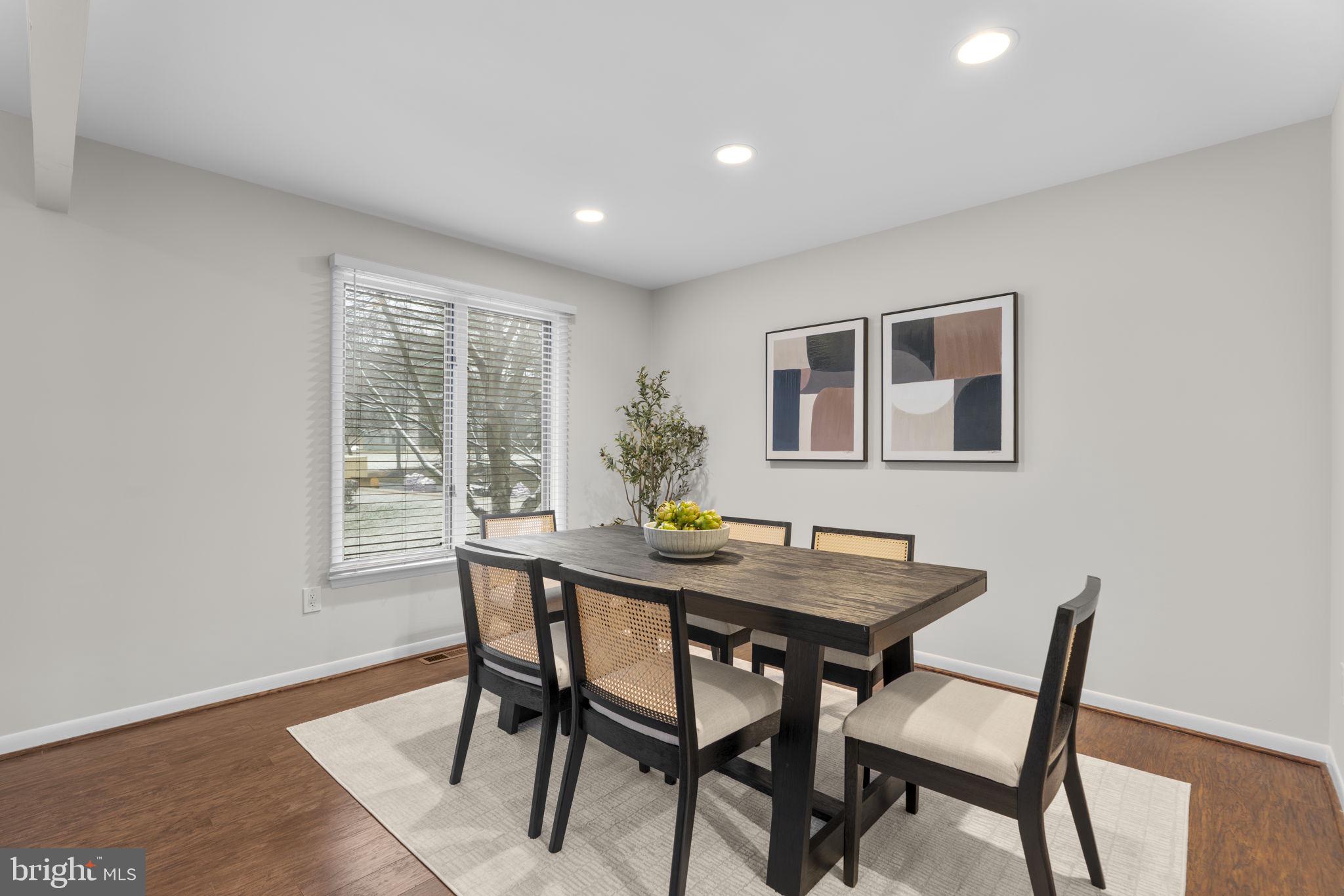 5585 SUFFIELD COURT