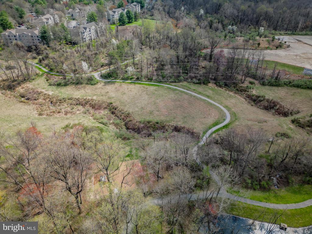 9011 MOVING WATER LANE