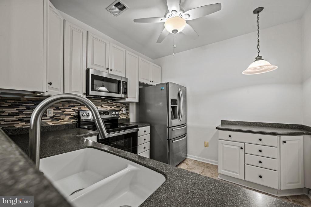 7335 BROOKVIEW ROAD 104