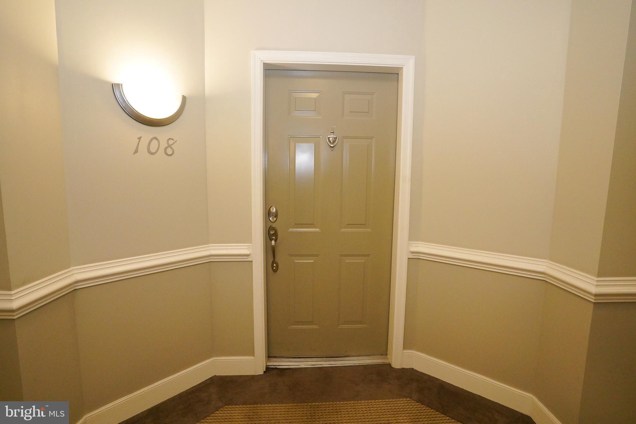 2111 GANTON GREEN