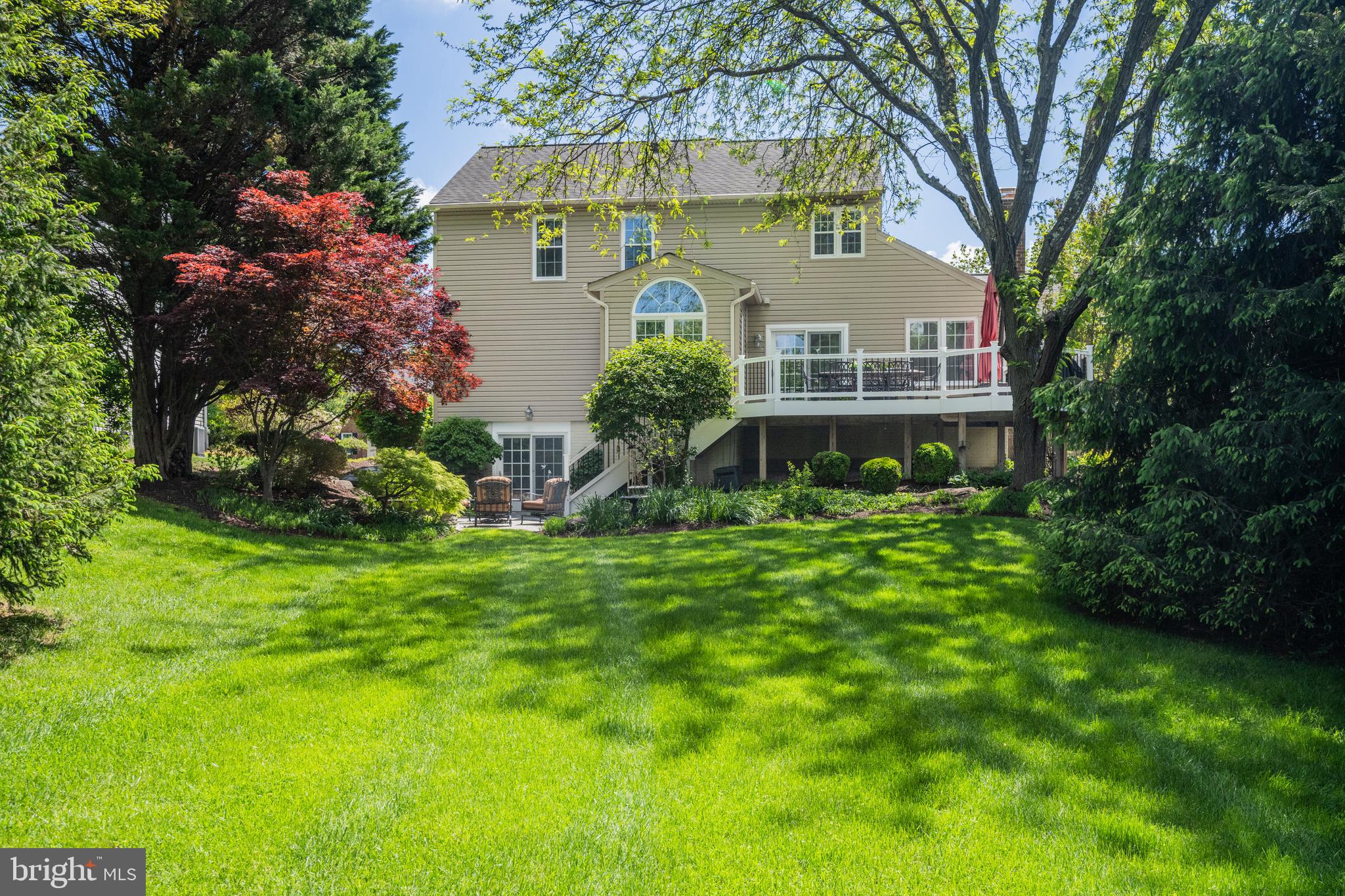 7713 SANDSTONE COURT