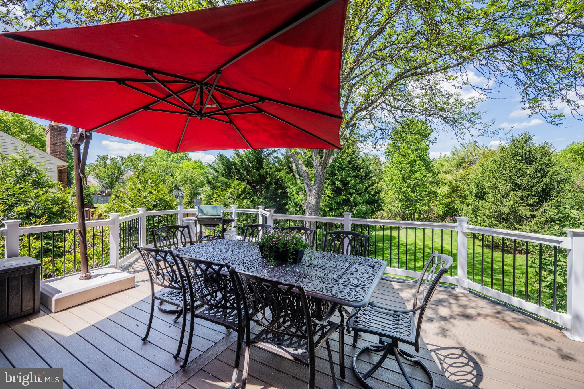 7713 SANDSTONE COURT