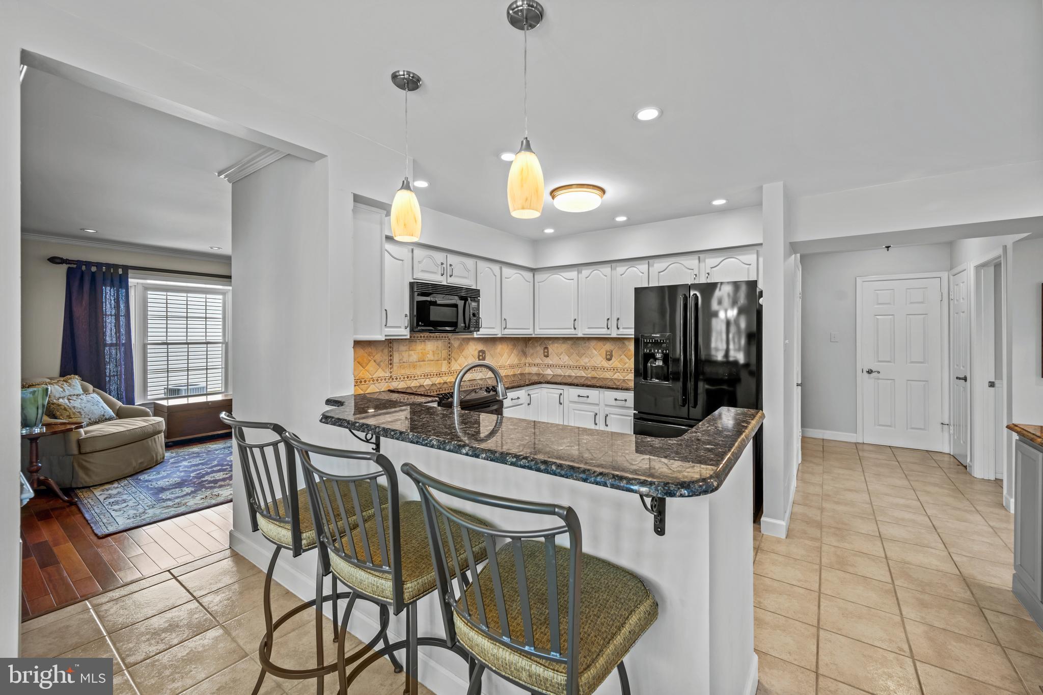 7713 SANDSTONE COURT