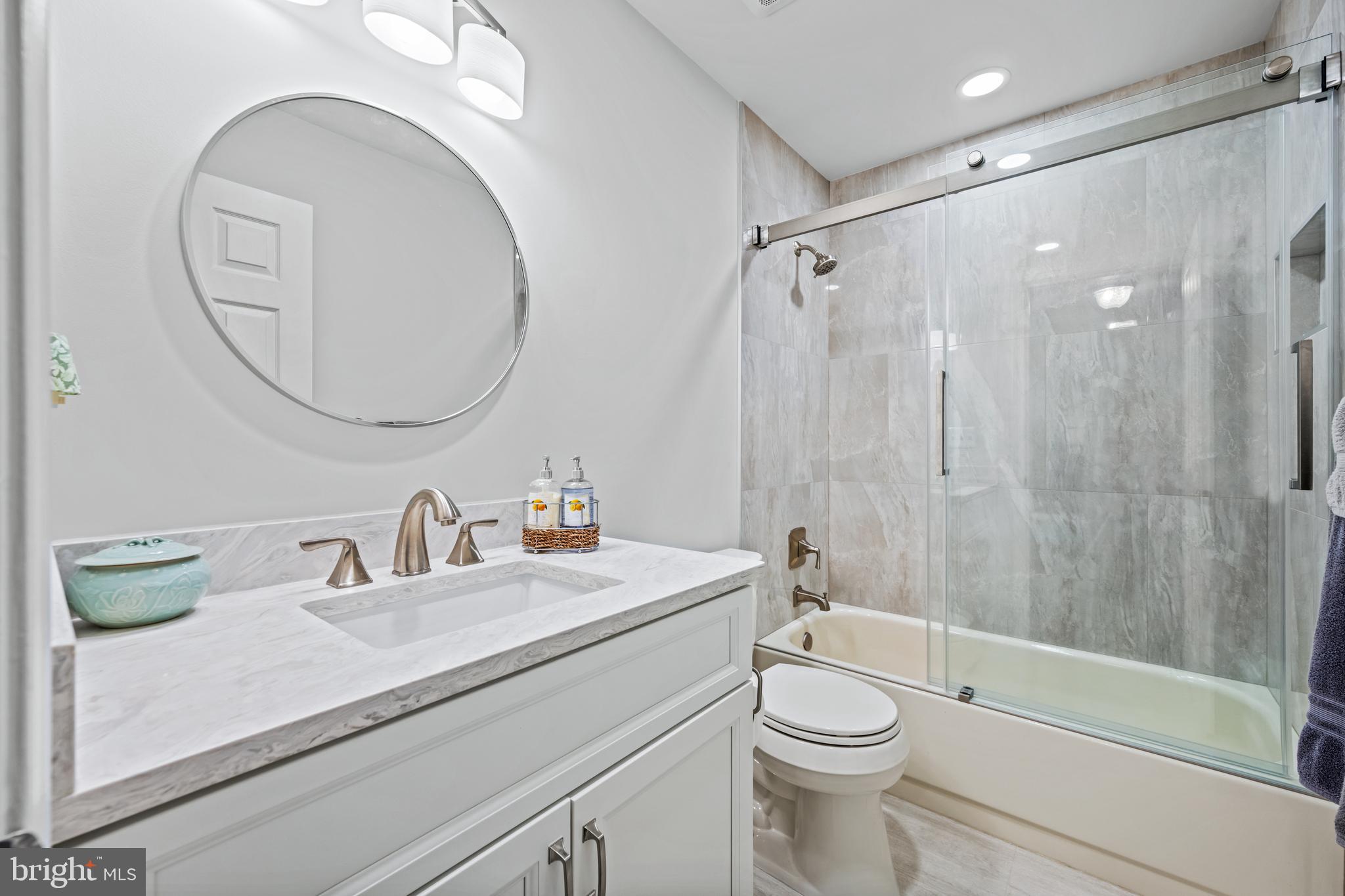 7713 SANDSTONE COURT