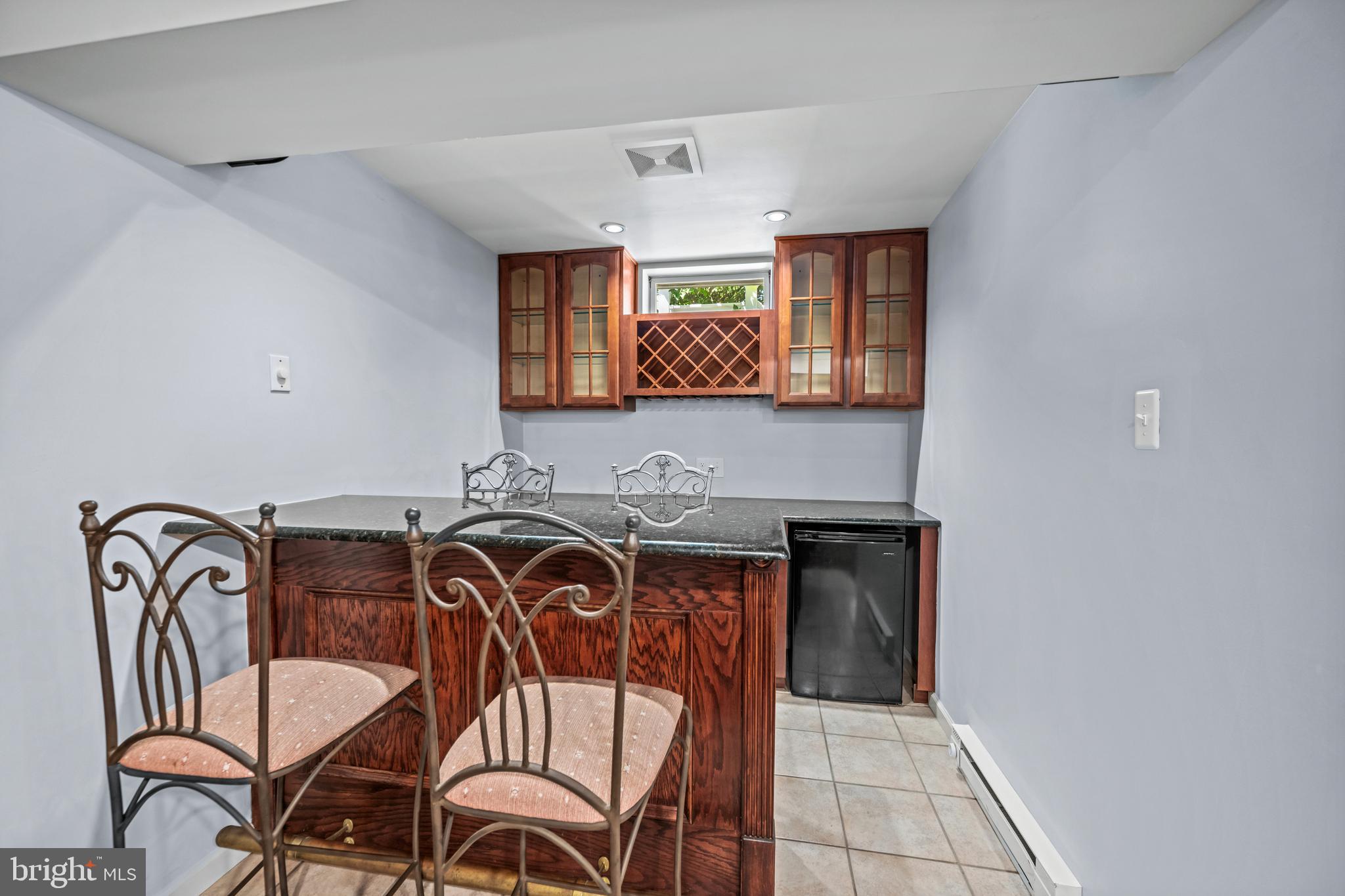 7713 SANDSTONE COURT