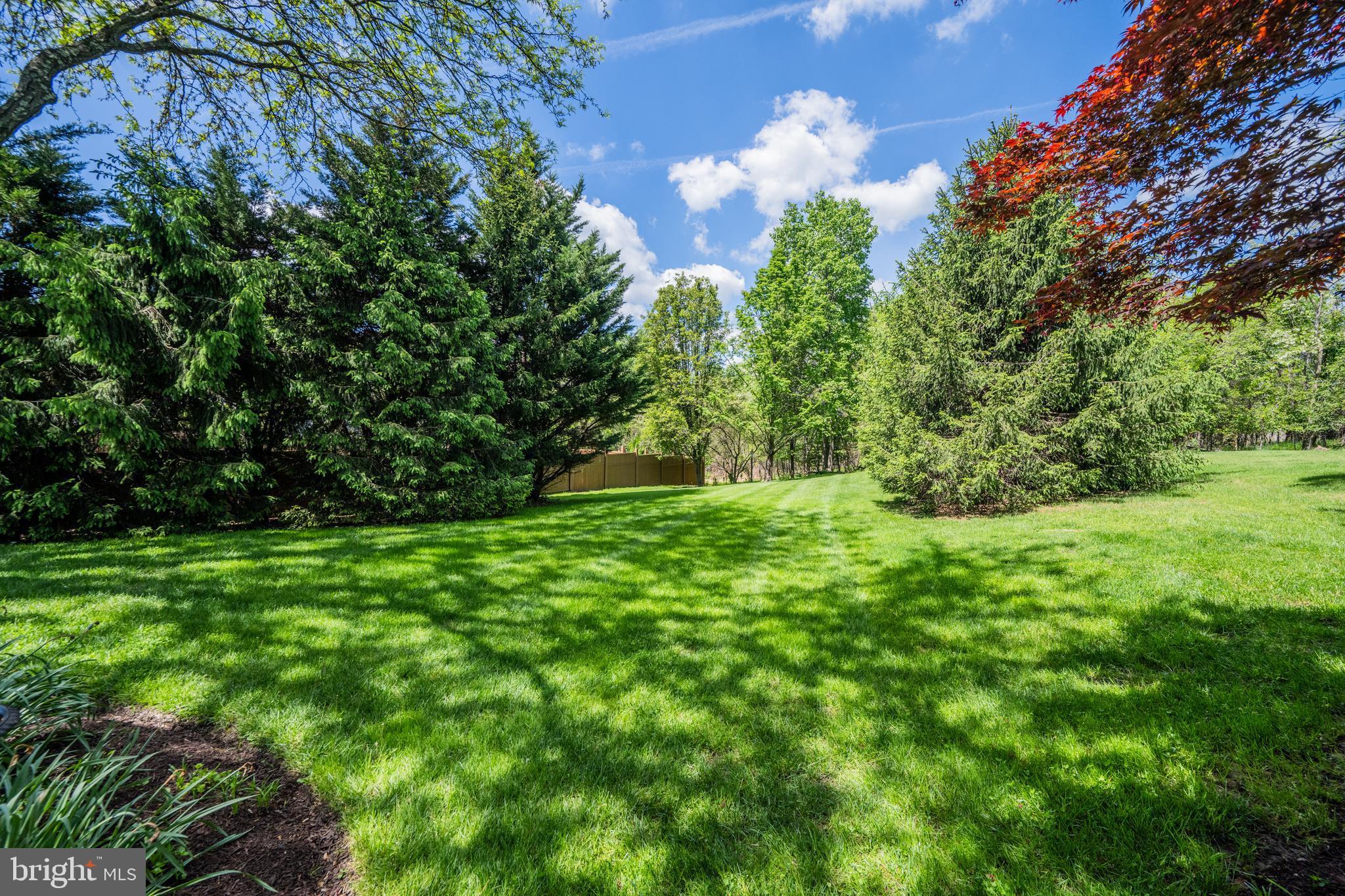 7713 SANDSTONE COURT